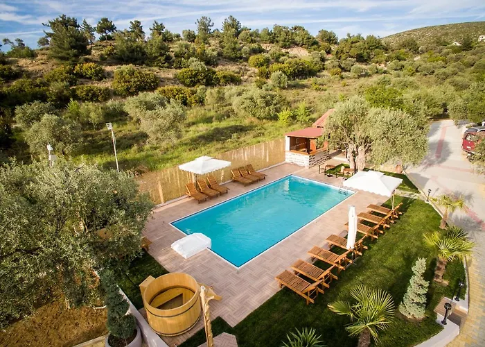 Mythos Bungalows